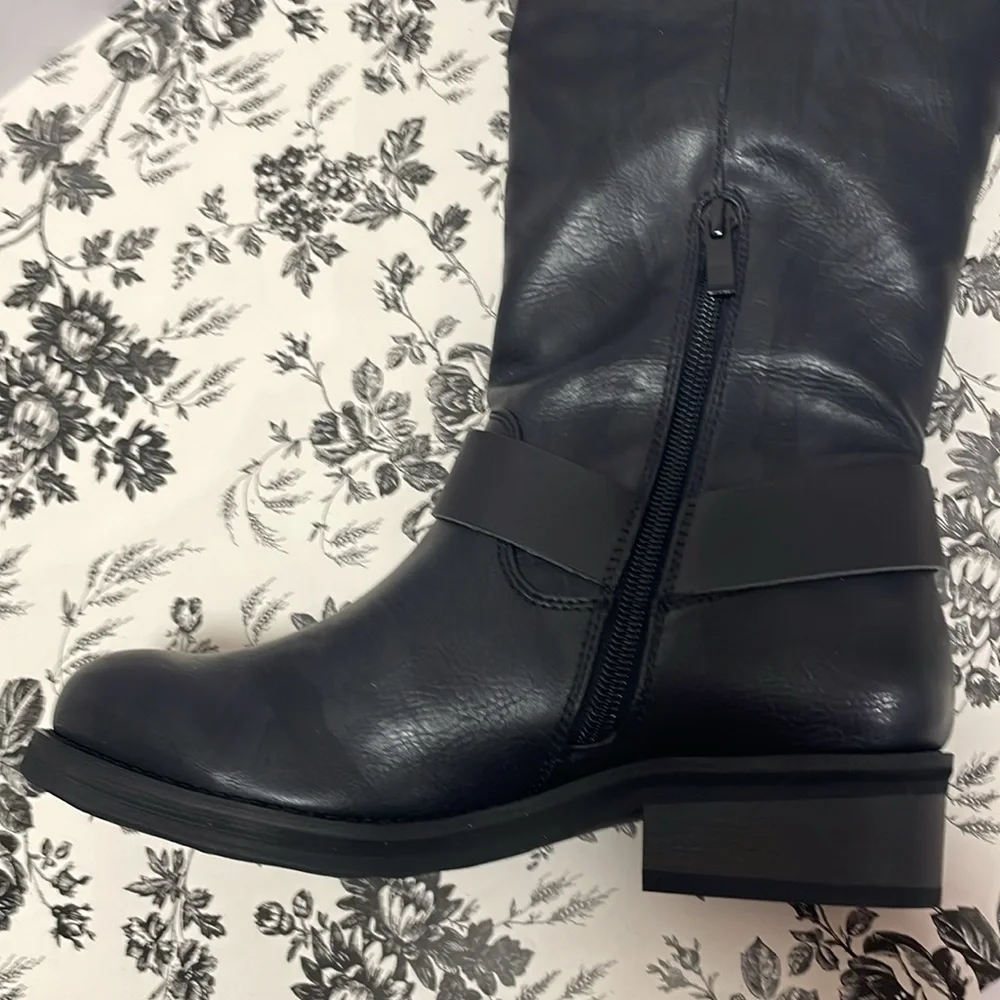 Very Volatile Meridee Nevada Black Boots New